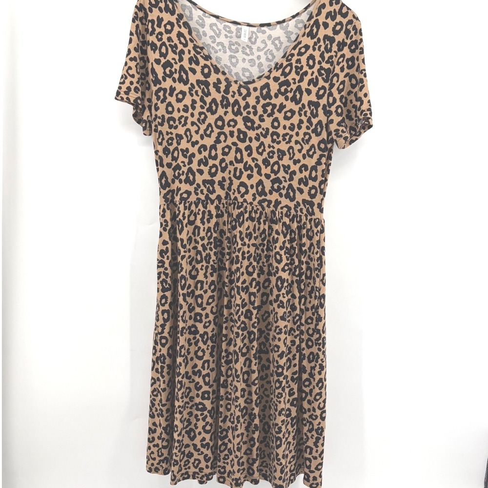 DB Moon Womens Leopard Print V-Neck Short Sleeve Empire Waist Dress Tan Black M